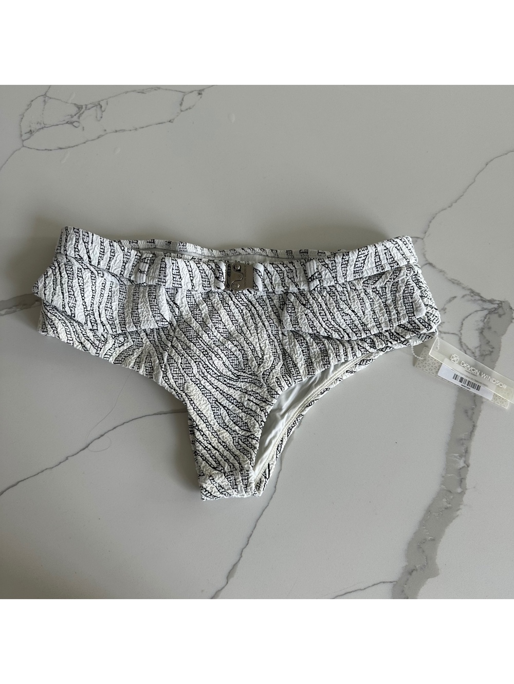 Devon windsor harley bottom texured zebra Size Small NEW